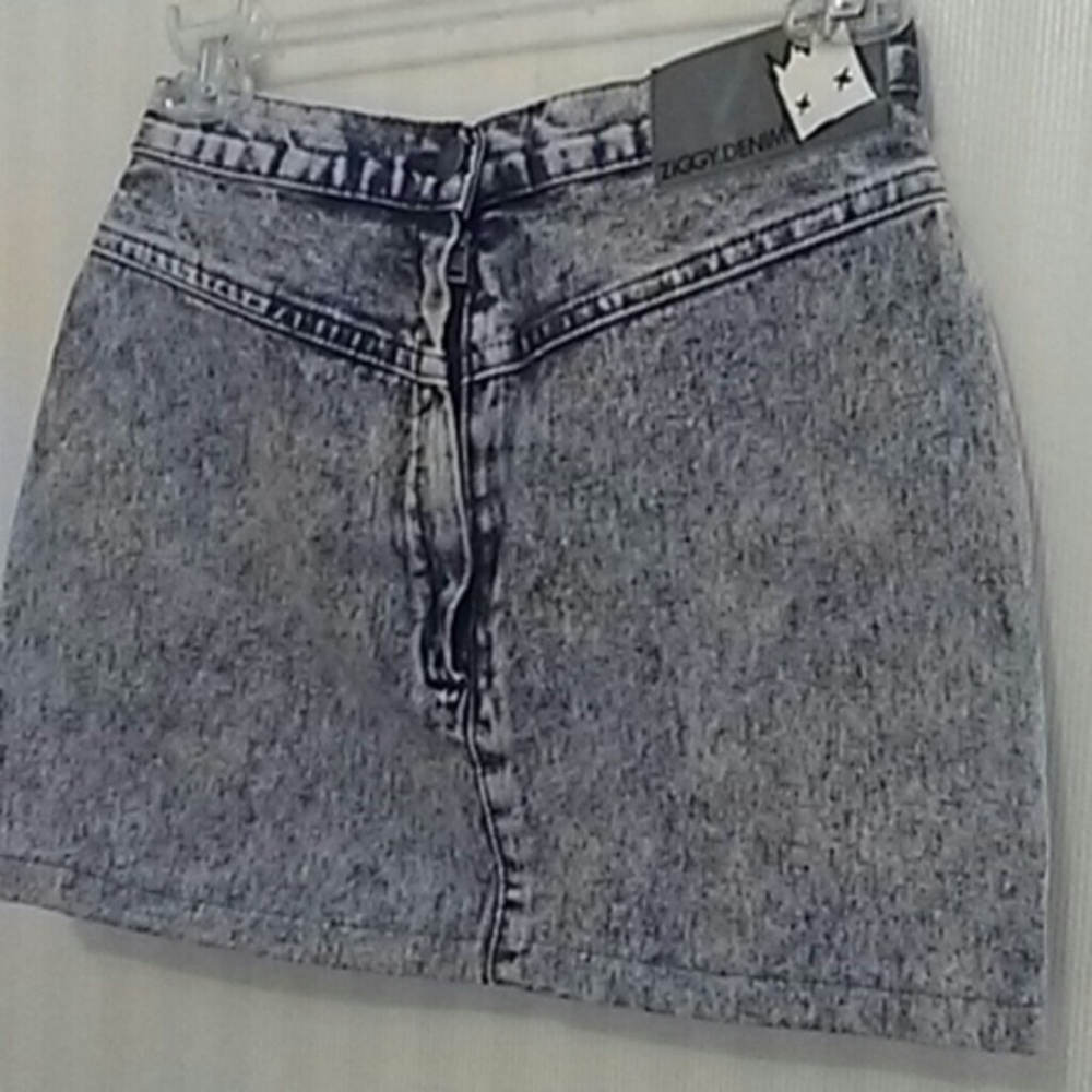 Color Block Denim Mini Skirt - Picture 2 of 6